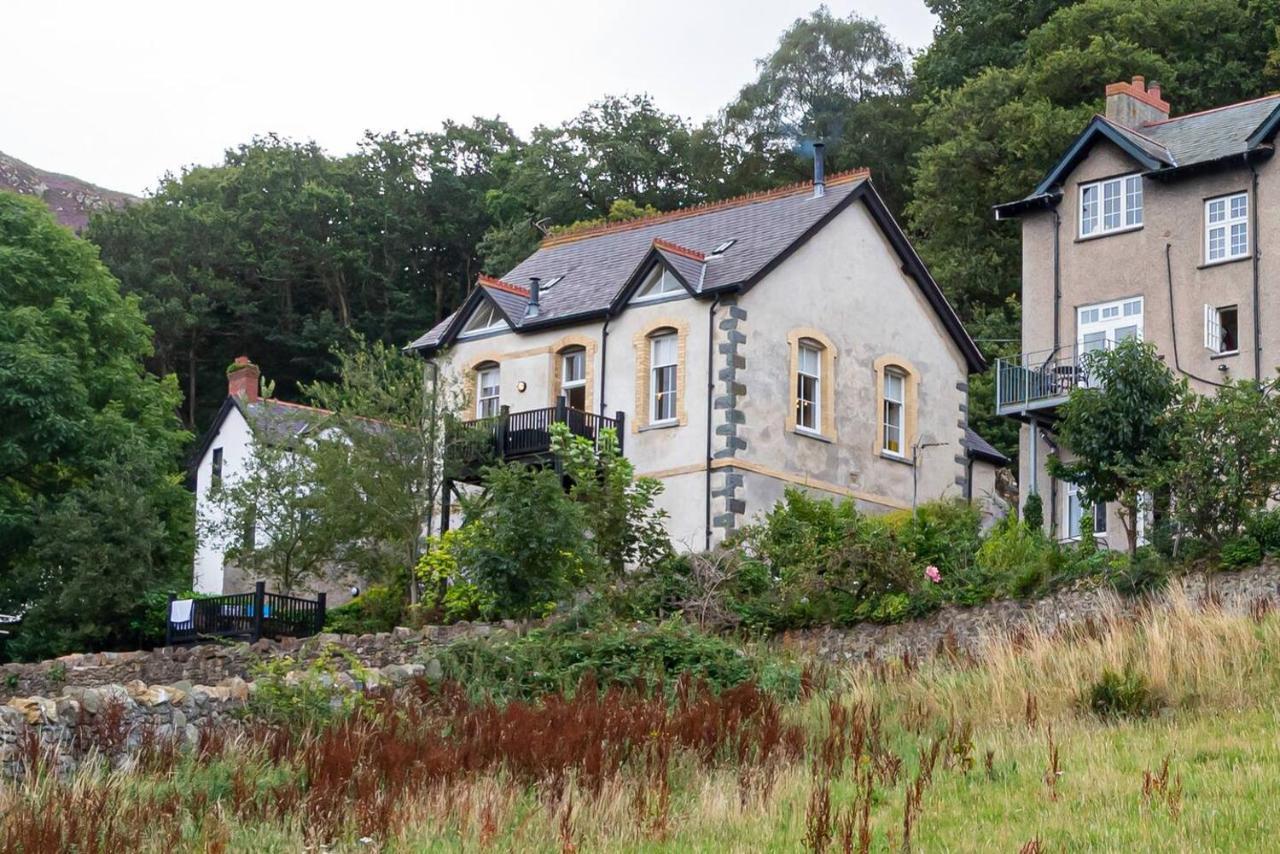 Converted Chapel, Stunning Sea & Mountain Views! Penmaen-mawr Exterior foto